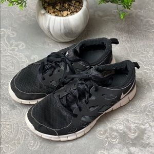 Boys Nike Free Run 2 / Size:6Y